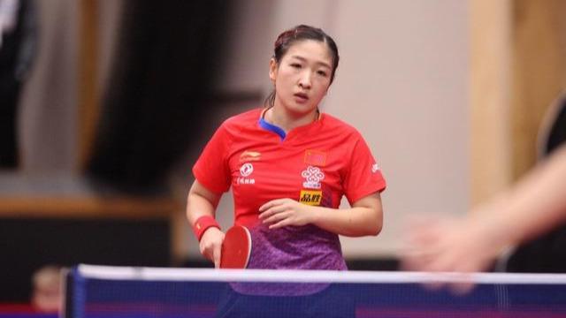 中国足球不 中国足球不