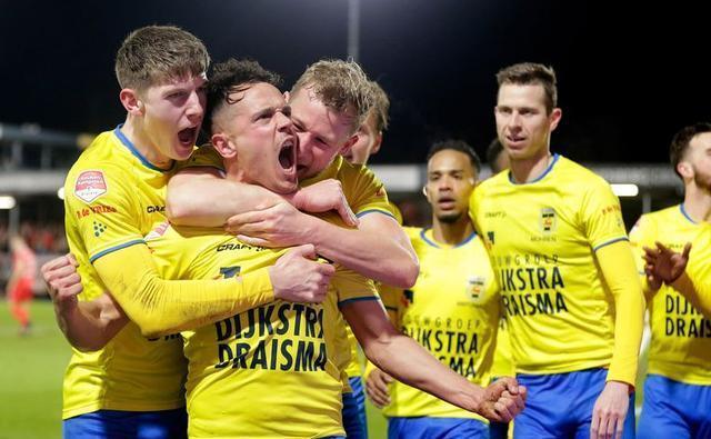 球迷们关注 球迷们关注