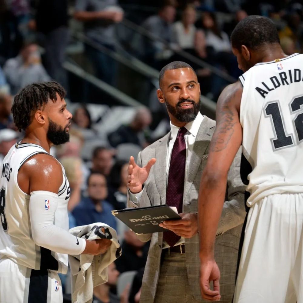 热烈讨论 热烈讨论