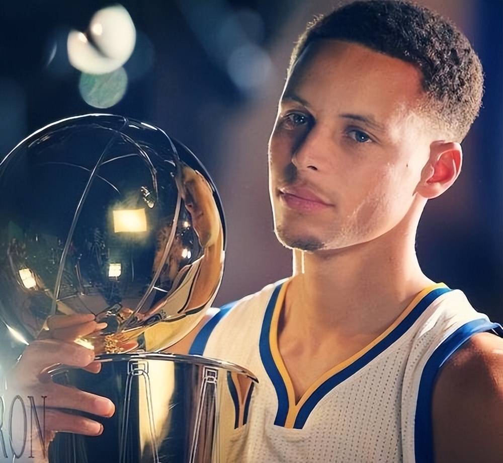 相形见绌 相形见绌